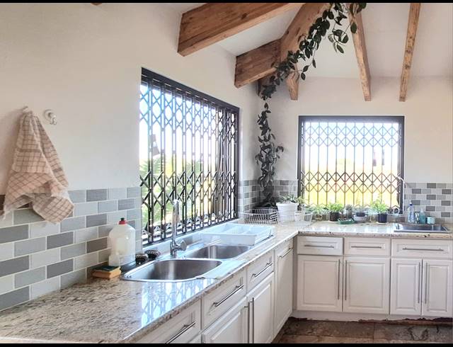 11HA FARM FOR SALE IN PROTEA RIDGE